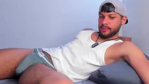 Independent       model  online show from 06-06-26, 10:14