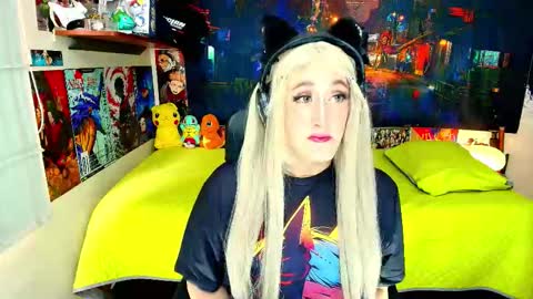 Haku Please help me with your thumbs up its important  online show from 12-01-25, 08:14