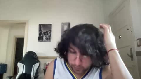 Snapshot of halfblood18 chatting on 10-11-25, 07:12 halfblood18 online show from 10-11-25, 07:12