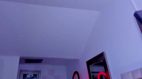 Halie  online show from 06-11-26, 12:32