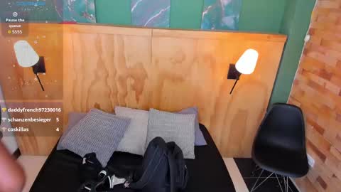 Halley Lorens online show from 09-16-25, 07:04