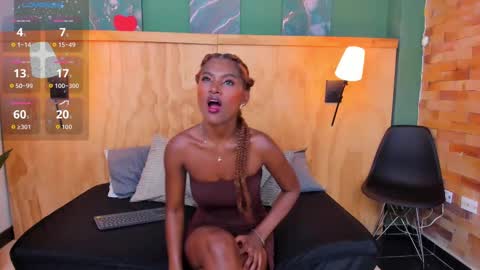 Halley Lorens online show from 09-22-25, 07:16