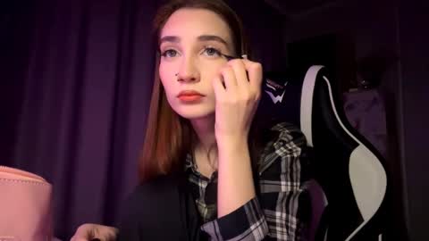 Holly online show from 12-01-25, 06:24