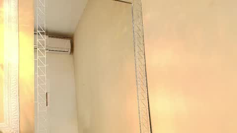 Hallie Stone online show from 04-21-26, 12:11