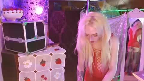 Snapshot of halovalentine chatting on 01-09-25, 03:26 halovalentine online show from 01-09-25, 03:26