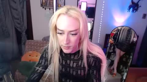 halovalentine online show from 02-23-26, 11:24