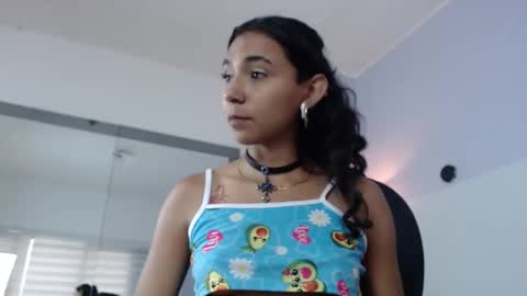 Snapshot of hamber_reyes chatting on 09-24-25, 01:25 hamber_reyes online show from 09-24-25, 01:25