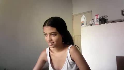 Snapshot of hambercrrist chatting on 12-04-24, 07:01 hambercrist online show from 12-04-24, 07:01