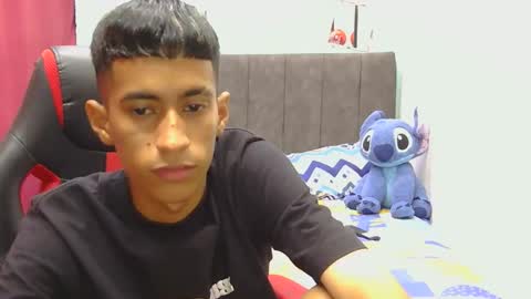 Snapshot of hamcummboy20 chatting on 05-16-26, 01:13 hamcummboy20 online show from 05-16-26, 01:13