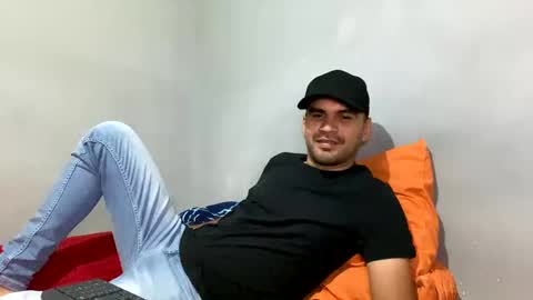 hamiltong12 online show from 11-21-25, 05:06