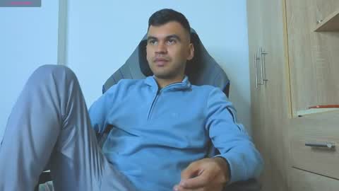 hamiltong12 online show from 04-17-26, 02:53