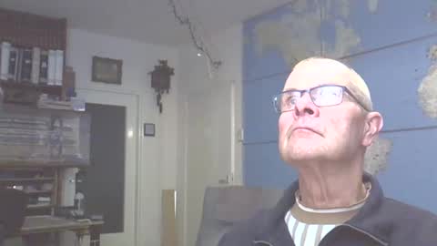 Snapshot of hamto65 chatting on 03-04-25, 09:00 Prefer men 80 online show from 03-04-25, 09:00