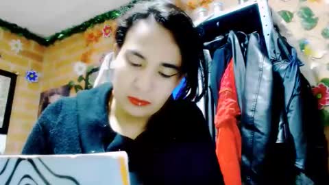 HANMy Dears make sure to follow me here create a FREE account if you dont have one and chat thank you. online show from 11-25-25, 03:06