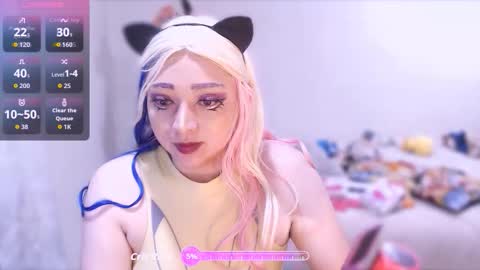 Snapshot of hana_hyuga1 chatting on 10-19-25, 12:44 Hana Hyuga . Please help me reach 200 thumbs up online show from 10-19-25, 12:44