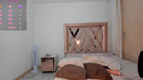 Hana Montes- online show from 12-14-25, 11:53