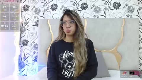 Snapshot of hanaa_tay chatting on 09-16-25, 11:33 hanaa_tay online show from 09-16-25, 11:33