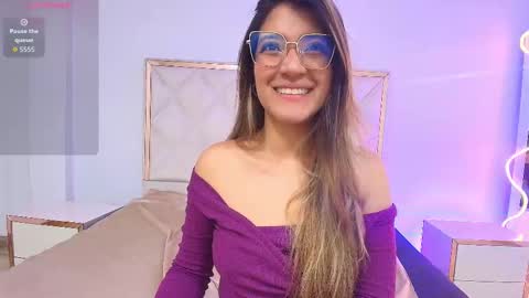 Snapshot of hanaa_tay chatting on 09-30-25, 10:20 hanaa_tay online show from 09-30-25, 10:20