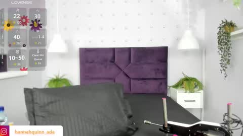 Snapshot of hanaahquinn chatting on 10-22-25, 11:32 hanaahquinn online show from 10-22-25, 11:32