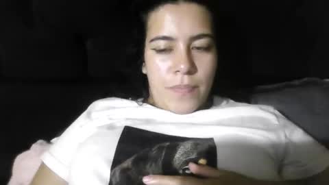 Snapshot of hanah_bakeer chatting on 05-18-26, 01:56 Hanah Montana Independent model online show from 05-18-26, 01:56
