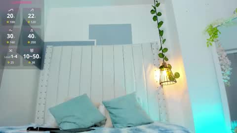 Snapshot of hanah_gray chatting on 10-19-25, 11:11 hanah_gray online show from 10-19-25, 11:11