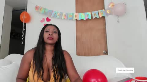 Snapshot of hanarousee chatting on 01-19-25, 01:01 Twtter Onlyfns HanaRousee online show from 01-19-25, 01:01