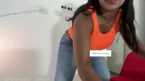 Snapshot of hanarousee chatting on 10-02-25, 02:24 Twtter Onlyfns HanaRousee online show from 10-02-25, 02:24