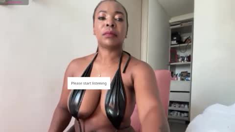 Snapshot of hanarousee chatting on 11-02-25, 02:41 Twtter Onlyfns HanaRousee online show from 11-02-25, 02:41