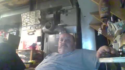 naked man online show from 04-23-26, 02:02