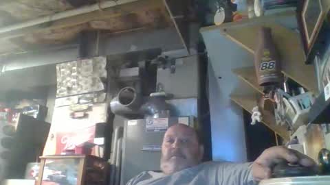 naked man online show from 04-28-26, 09:09