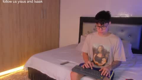 handsome_boys69 online show from 05-15-26, 05:47