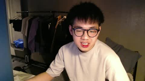 handsome_mannn online show from 03-10-25, 11:16