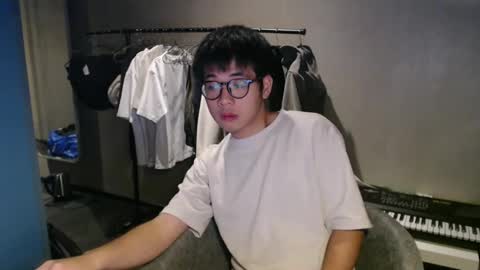 handsome_mannn online show from 09-26-25, 08:02