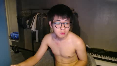 handsome_mannn online show from 09-30-25, 08:36