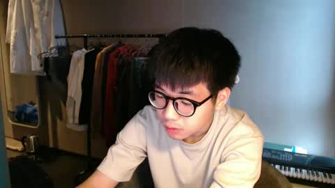 Snapshot of handsome_mannn chatting on 02-21-26, 02:40 handsome_mannn online show from 02-21-26, 02:40