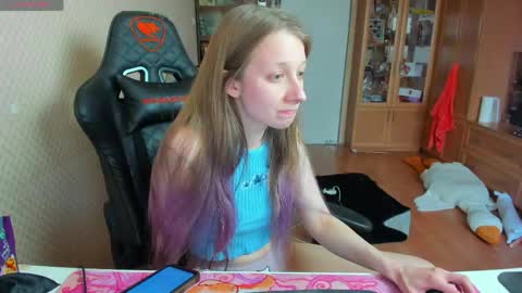 Mila online show from 04-30-26, 12:11