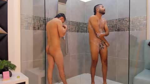 Snapshot of handsomeboys19 chatting on 11-20-25, 02:28 leonardfarrucknick and otis online show from 11-20-25, 02:28