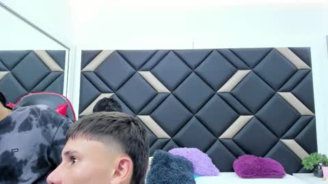 Snapshot of handsomeboys19 chatting on 12-02-25, 01:39 leonardfarrucknick and otis online show from 12-02-25, 01:39