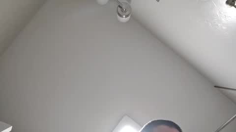 handsomedaddy198923 online show from 09-26-25, 11:58