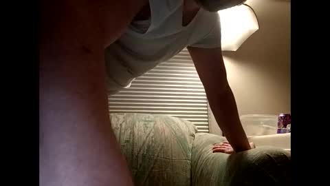 handsomedaddy198923 online show from 11-27-25, 08:05