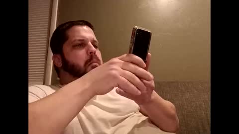 handsomedaddy198923 online show from 02-06-26, 08:18