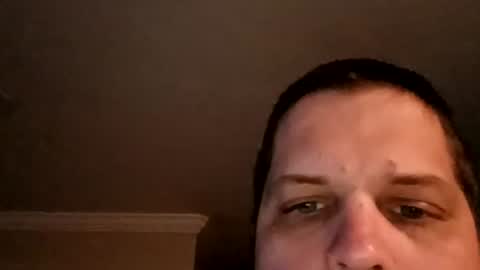 Handsomedaddy198923 online show from 06-18-26, 06:35