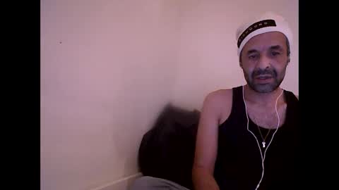 handsomepenis20cm online show from 11-27-25, 07:05