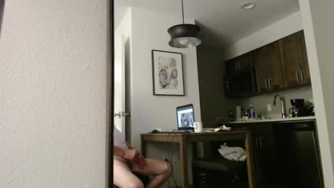 Snapshot of handyman33x chatting on 02-28-25, 12:20 Handyman online show from 02-28-25, 12:20