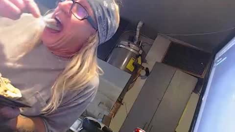 Snapshot of handyman5303 chatting on 11-07-25, 10:48 Handystudman online show from 11-07-25, 10:48