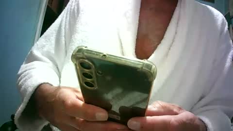 Snapshot of handymanforyou177322 chatting on 06-08-26, 10:32 handymanforyou177322 online show from 06-08-26, 10:32