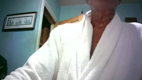 Snapshot of handymanforyou177322 chatting on 06-10-26, 11:35 handymanforyou177322 online show from 06-10-26, 11:35