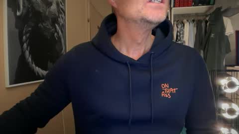 hanky online show from 01-21-25, 07:26