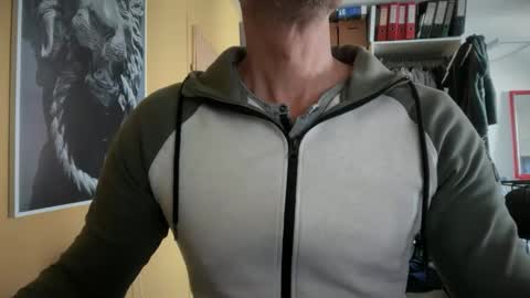 hanky online show from 03-10-25, 11:21