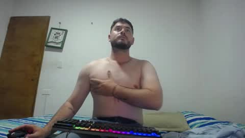 Snapshot of hankprettyboy chatting on 12-17-24, 10:32 HANK online show from 12-17-24, 10:32