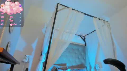 hanna  online show from 09-28-25, 03:12